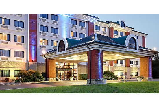 HOLIDAY INN EXPRESS AT GREEN MOUNTAIN DRIVE - 2 NIGHT STAY