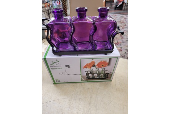 10" triple bud vase.  Glass with metal stand. Violet color
